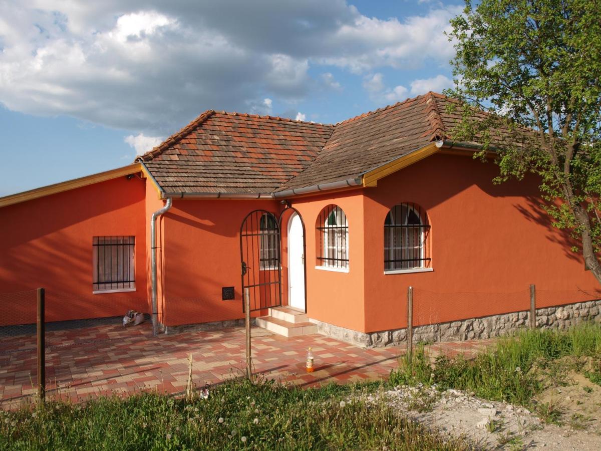 Rozsa Haz Villa Csernely ภายนอก รูปภาพ